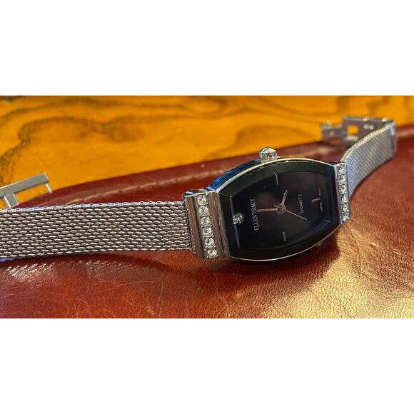 Women's 20mm silver Tone Ellen Tracy Watch, Mesh Band, Crystal Accents - Picture 1 of 3